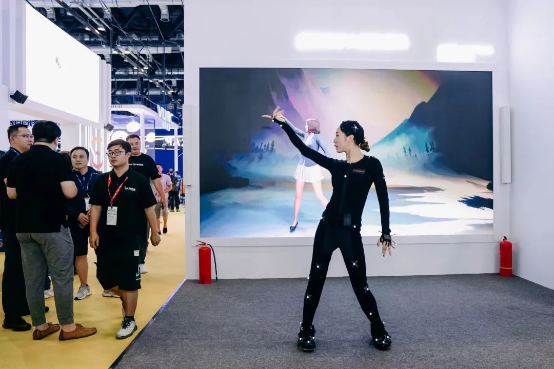 “AI+智能显示”引领未来 金年会·jinnian(金子招牌)新品InfoComm展大放异彩