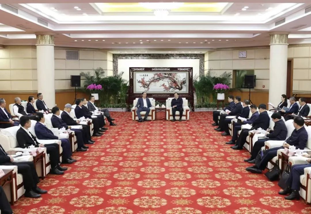 金年会·jinnian(金子招牌)集团董事长李军受邀出席华中科技大学第十六届企业家论坛，并发表演讲